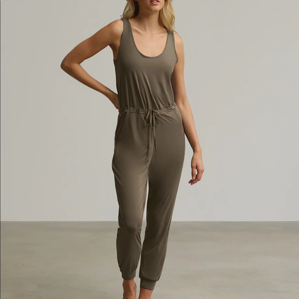 NWT Command Butter Tank Lounge Jumpsuit small basil